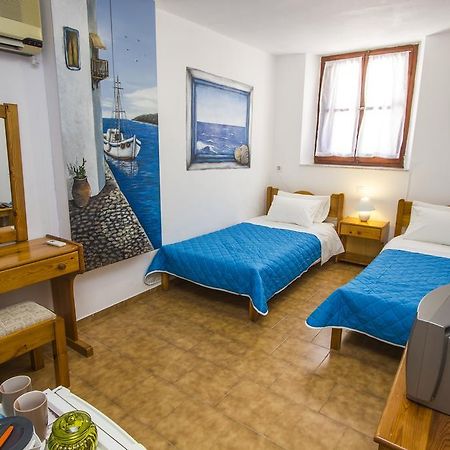 Symi Center Hotel Exterior photo