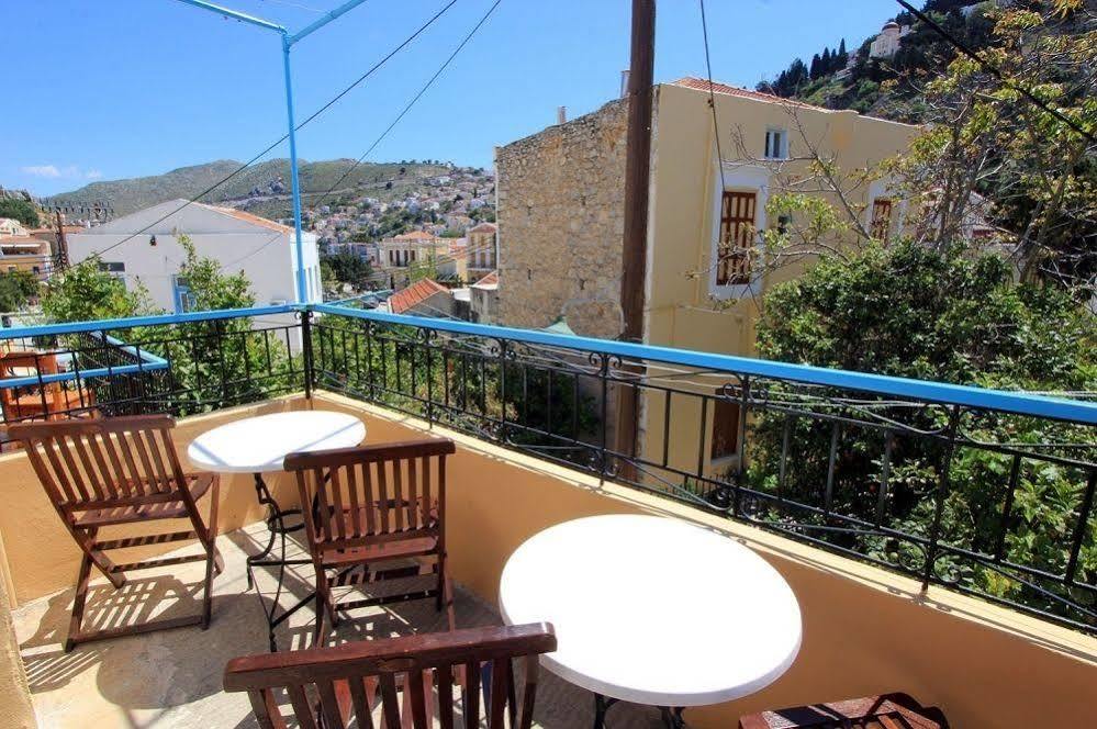 Symi Center Hotel Exterior photo
